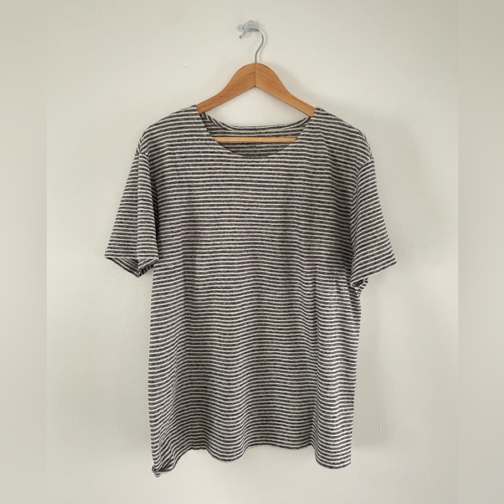 All Saints Gray and White Short Sleeve Tees like new